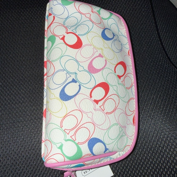 Coach Pink Trim makeup pouch - Picture 2 of 3